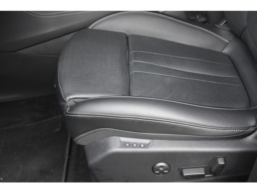 Opel Grandland 1.6 Turbo Hybrid Level 4 | Vol-Leder | Elektr. Stoelen | Elektr. Achterklep | Stoel/Stuurverwarmi... ActivLease financial lease