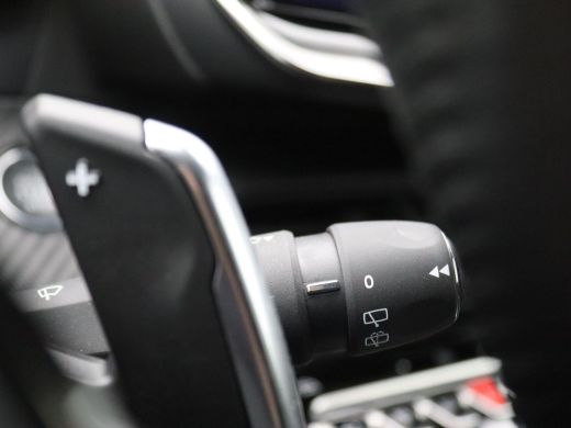 Peugeot 208 1.2 Hybrid Allure 110PK e-DCS6 full led, cruise control, navigatie, achteruitrijcamera, stoelverw... ActivLease financial lease
