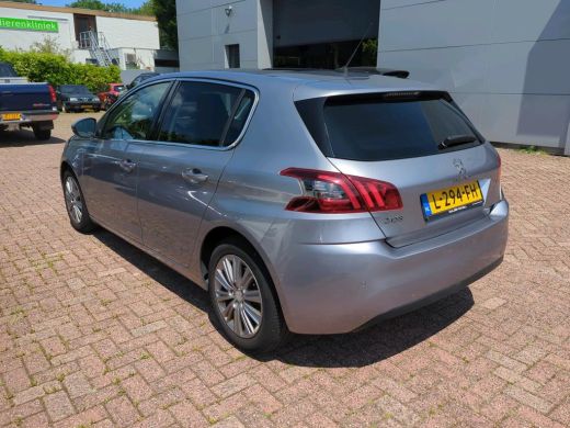Peugeot 308 1.2 PureTech Allure ActivLease financial lease