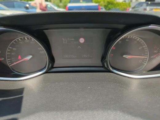 Peugeot 308 1.2 PureTech Allure ActivLease financial lease