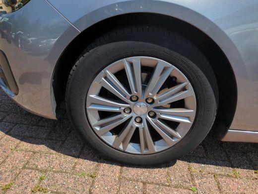Peugeot 308 1.2 PureTech Allure ActivLease financial lease