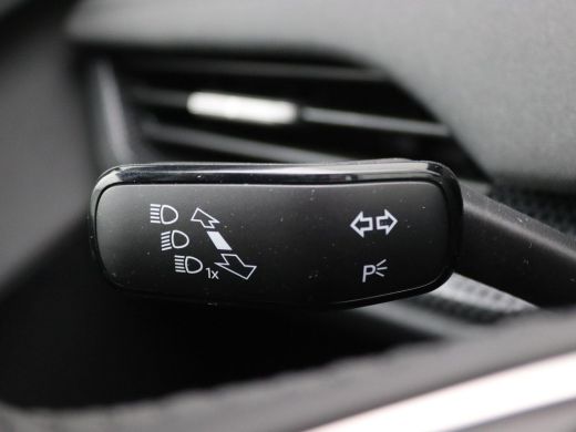 Skoda Elroq 60 Business Edition 204PK Warmtepomp, Keyless, Adaptieve Cruise Controle, Achteruitrijcamera, Sid... ActivLease financial lease