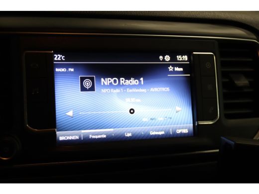 Toyota ProAce 2.0 D-4D L2H1 146PK CARPLAY ActivLease financial lease