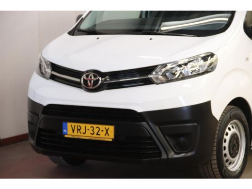 Toyota ProAce 2.0 D-4D L2H1 146PK CARPLAY ActivLease financial lease