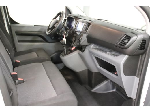 Toyota ProAce 2.0 D-4D L2H1 146PK CARPLAY ActivLease financial lease