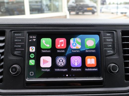 Volkswagen Crafter 35 2.0 TDI 140 PK DSG L3H3 + 3000 KG TREKHAAK | CAMERA | APPLE CARPLAY | NAVIGATIE ActivLease financial lease