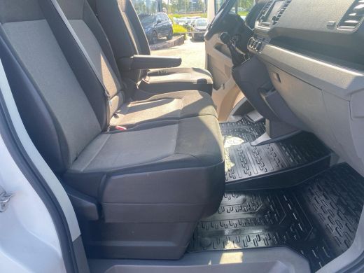 Volkswagen Crafter 35 2.0 TDI L3H3 Trendline | 140Pk | Trekhaak | A-Camera | Betimmering | Navi | Cruise | ActivLease financial lease