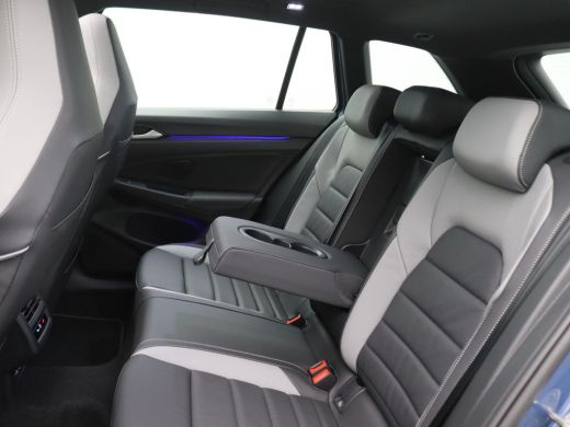 Volkswagen Golf 1.5 eTSI R-Line Edition 150PK matrix led, trekhaak, panoramadak, keyless, stoelventilatie , stuur... ActivLease financial lease