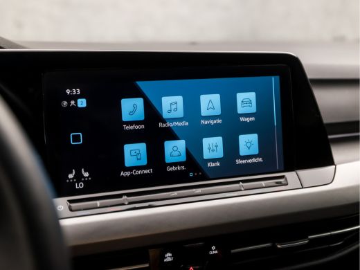 Volkswagen Golf 1.5 TSI Sport (4 CILINDER, APPLE CARPLAY, GROOT NAVI, MEMORY SEATS, ALCANTARA, STUUR/STOELVERWARM... ActivLease financial lease
