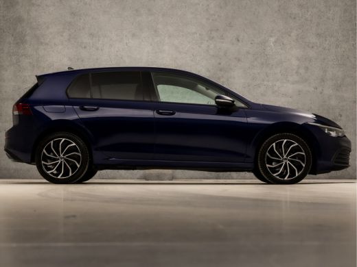 Volkswagen Golf 1.5 TSI Sport (4 CILINDER, APPLE CARPLAY, GROOT NAVI, MEMORY SEATS, ALCANTARA, STUUR/STOELVERWARM... ActivLease financial lease