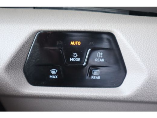 Volkswagen Multivan 1.4 eHybrid L2H1 Life | Cruise control | Keyless start | Parkeersensor achter ActivLease financial lease