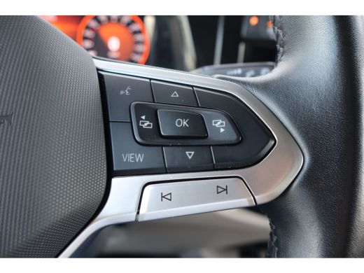 Volkswagen Multivan 1.4 eHybrid L2H1 Life | Cruise control | Keyless start | Parkeersensor achter ActivLease financial lease