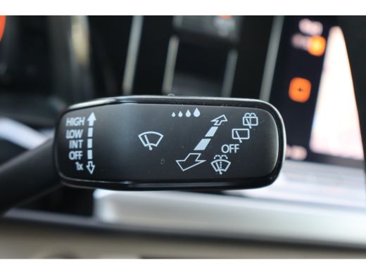 Volkswagen Multivan 1.4 eHybrid L2H1 Life | Cruise control | Keyless start | Parkeersensor achter ActivLease financial lease