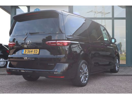 Volkswagen Multivan 1.4 eHybrid L2H1 Life | Cruise control | Keyless start | Parkeersensor achter ActivLease financial lease