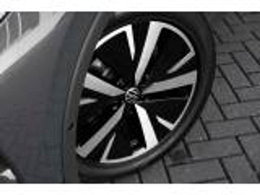 Volkswagen Tiguan Life Edition | 'App-Connect' draadloze smartphone integratie | Afstandscontrolesysteem (Front Ass... ActivLease financial lease