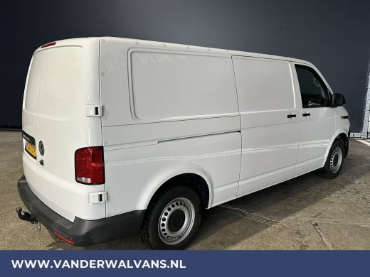 Volkswagen Transporter 2.0 TDI 150pk L2H1 Euro6 Airco | 2500kg Trekhaak | 2x Zijdeur | Camera | Bijrijdersbank | Navigat... ActivLease financial lease