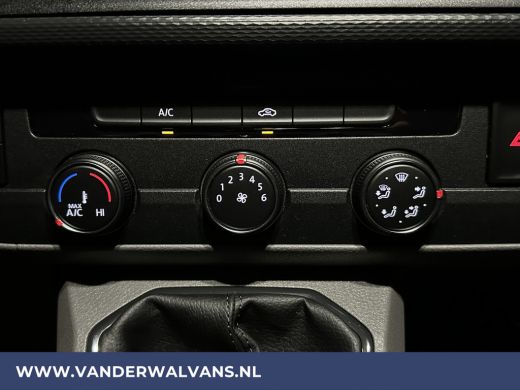 Volkswagen Transporter 2.0 TDI L2H1 Euro6 Airco | Apple Carplay | Cruisecontrol | Camera | Trekhaak Android auto, Parkee... ActivLease financial lease