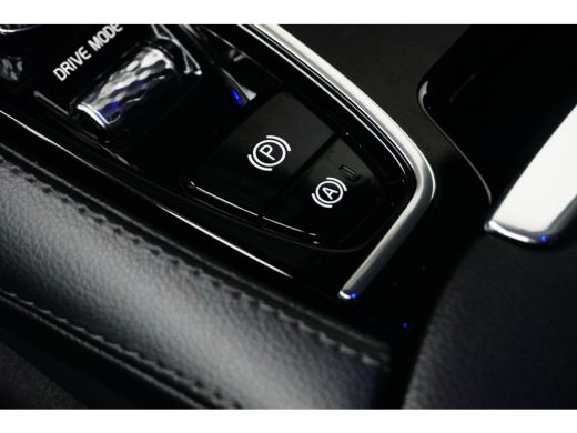 Volvo  V60 2.0 T6 Recharge AWD R-Design | UNIEK - NieuwLeder! | LageKM! | Trekhaak | Adap. Cruise | Stoel/St... ActivLease financial lease