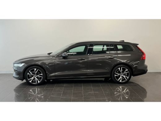 Volvo  V60 B3 Essential Edition | Achterbank verwarmd | Achteruitrijcamera | Cruise control adaptief met Sto... ActivLease financial lease