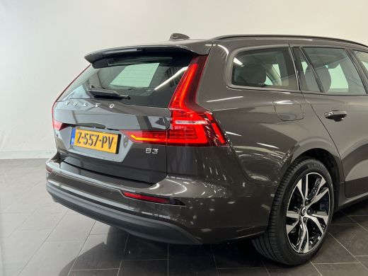 Volvo  V60 B3 Essential Edition | Achterbank verwarmd | Achteruitrijcamera | Cruise control adaptief met Sto... ActivLease financial lease