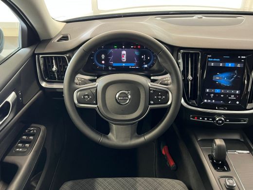 Volvo  V60 B3 Essential Edition | Achterbank verwarmd | Achteruitrijcamera | Cruise control adaptief met Sto... ActivLease financial lease