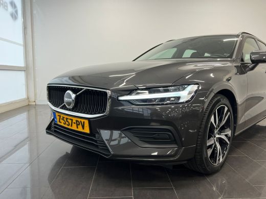 Volvo  V60 B3 Essential Edition | Achterbank verwarmd | Achteruitrijcamera | Cruise control adaptief met Sto... ActivLease financial lease