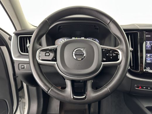 Volvo  XC60 2.0 D4 Momentum Pro (INCL-BTW) Aut.*LUXURY-LEATHER | HARMAN/KARDON-AUDIO | HEATED-SPORTSEATS | NA... ActivLease financial lease