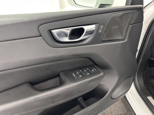 Volvo  XC60 2.0 D4 Momentum Pro (INCL-BTW) Aut.*LUXURY-LEATHER | HARMAN/KARDON-AUDIO | HEATED-SPORTSEATS | NA... ActivLease financial lease