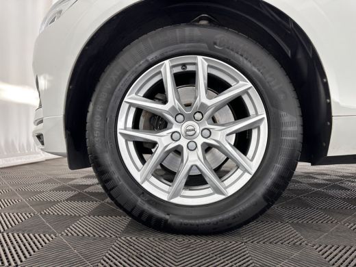 Volvo  XC60 2.0 D4 Momentum Pro (INCL-BTW) Aut.*LUXURY-LEATHER | HARMAN/KARDON-AUDIO | HEATED-SPORTSEATS | NA... ActivLease financial lease
