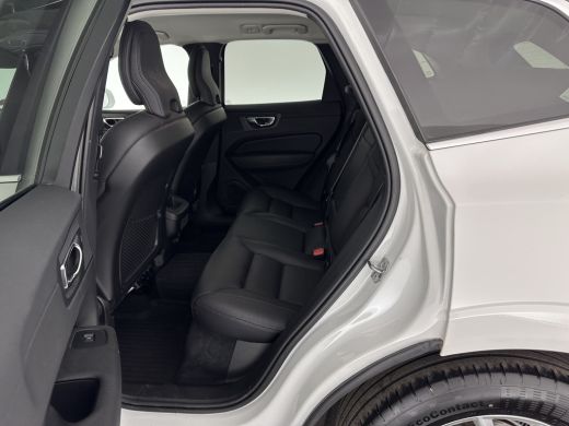 Volvo  XC60 2.0 D4 Momentum Pro (INCL-BTW) Aut.*LUXURY-LEATHER | HARMAN/KARDON-AUDIO | HEATED-SPORTSEATS | NA... ActivLease financial lease