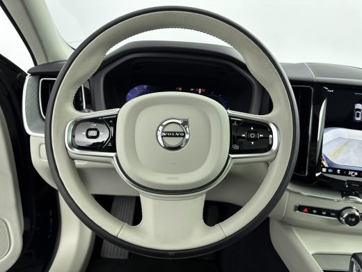 Volvo  XC60 2.0 T6 Plug-in hybrid AWD Plus Bright | Trekhaak | Panoramadak | 21 inch LM | PDC V+A + Camara | ... ActivLease financial lease