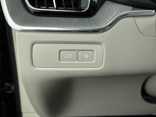 Volvo  XC60 2.0 T6 Plug-in hybrid AWD Plus Bright | Trekhaak | Panoramadak | 21 inch LM | PDC V+A + Camara | ... ActivLease financial lease