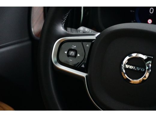 Volvo  XC60 T6 355PK Plus Bright | 360° | Massage | Ventilatie | Panoramadak | Luchtvering | Trekhaak | Memory ActivLease financial lease