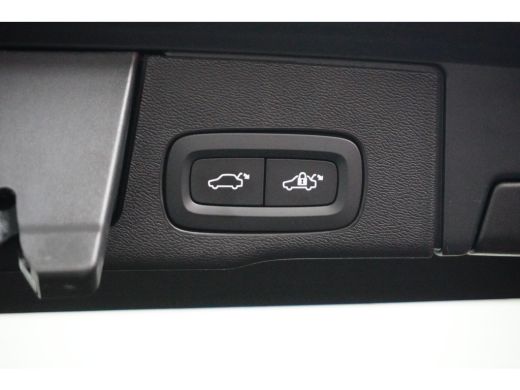 Volvo  XC60 T6 355PK Plus Bright | 360° | Massage | Ventilatie | Panoramadak | Luchtvering | Trekhaak | Memory ActivLease financial lease