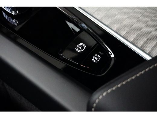 Volvo  XC60 T6 Plug-in hybrid AWD Plus Dark | 360 graden camera | Achterbank verwarmd | Apple Carplay/Android... ActivLease financial lease
