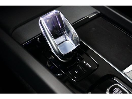 Volvo  XC60 T6 Plug-in hybrid AWD Plus Dark | 360 graden camera | Achterbank verwarmd | Apple Carplay/Android... ActivLease financial lease
