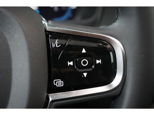 Volvo  XC90 T8 Plug-in hybrid AWD Ultimate Dark | Achterbank verwarmd | Apple Carplay/Android Auto|telefoonin... ActivLease financial lease