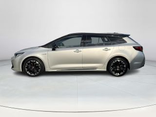 Toyota Corolla Touring Sports 1.8 Hybrid GR-Sport | Bi-tone lak | Parkeersensoren | Trekhaak | Carplay |