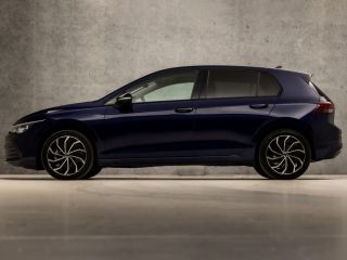 Volkswagen Golf 1.5 TSI Sport (4 CILINDER, APPLE CARPLAY, GROOT NAVI, MEMORY SEATS, ALCANTARA, STUUR/STOELVERWARM...
