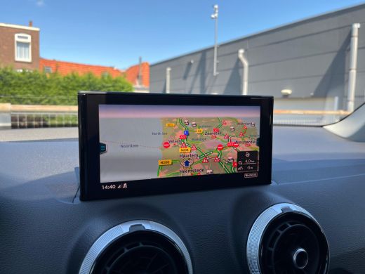 Audi Q2 35 150pk S-Tronic TFSI Advanced edition | Optiekpakket zwart | Audi Sound | Apple Carplay | PDC a... ActivLease financial lease