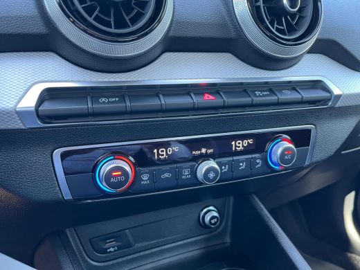 Audi Q2 35 150pk S-Tronic TFSI Advanced edition | Optiekpakket zwart | Audi Sound | Apple Carplay | PDC a... ActivLease financial lease