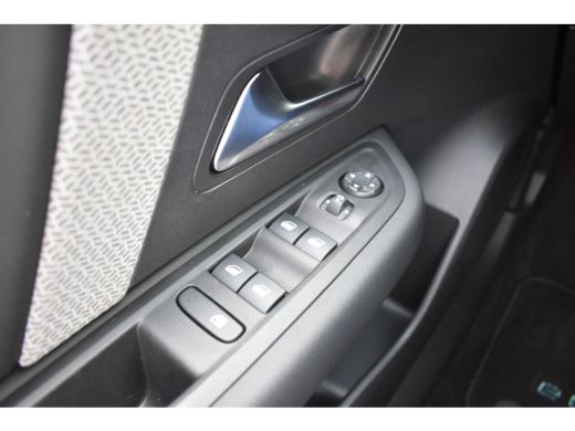 Citroën ë-C4 Max 54 kWh 3 Fase 156pk | Schuif-/Kanteldak | Adaptive Cruise | Navigatie | Achteruitrijcamera | ... ActivLease financial lease