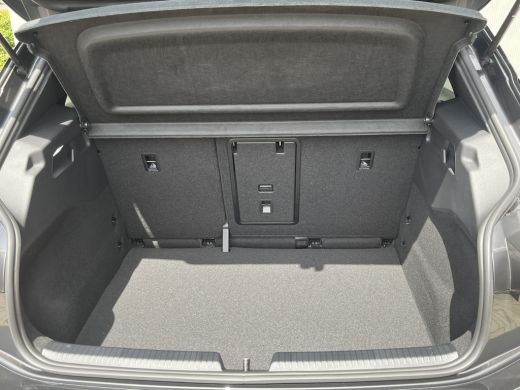 CUPRA Born Performance Elektromotor 170 kW / 230 pk Hatchback Elektrische aandrijving ActivLease financial lease