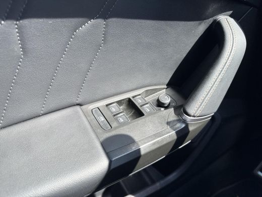 CUPRA Leon 1.4 e-Hybrid Essential Limited | A. Camera | Cruise control | PDC | ActivLease financial lease