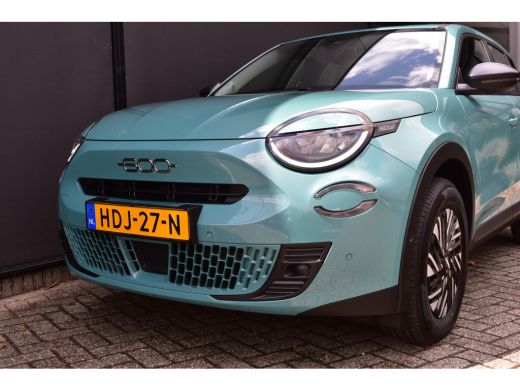 Fiat 600 1.2 Hybrid Urban 136pk Automaat | Comfort Pakket | Keyless-Entry | Achteruitrijcamera | Climate C... ActivLease financial lease