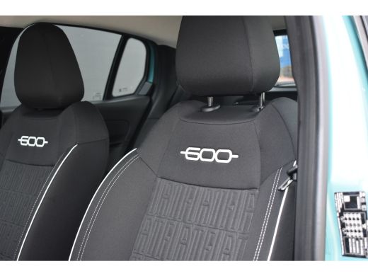 Fiat 600 1.2 Hybrid Urban 136pk Automaat | Comfort Pakket | Keyless-Entry | Achteruitrijcamera | Climate C... ActivLease financial lease