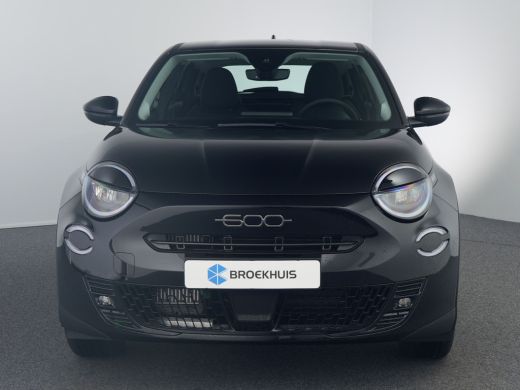 Fiat 600 | € 3000 Voorraad Voordeel | 1.2 Hybrid Urban Limited Black Edition | Apple Carplay/Android Auto|... ActivLease financial lease