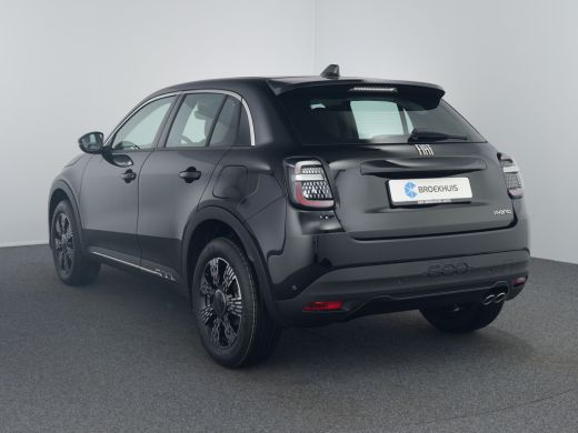 Fiat 600 | € 3000 Voorraad Voordeel | 1.2 Hybrid Urban Limited Black Edition | Apple Carplay/Android Auto|... ActivLease financial lease