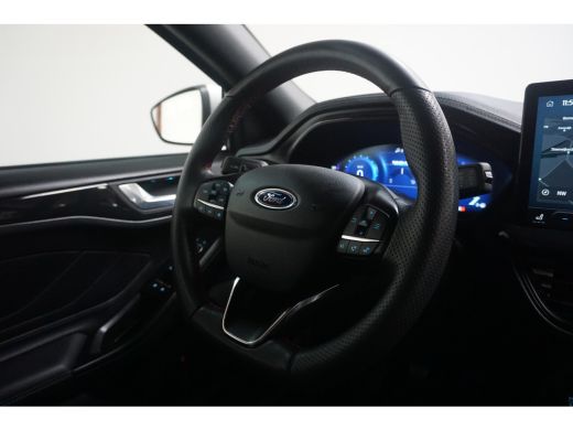 Ford Focus 1.0 EcoBoost ST Line Vignale | Sync 4 | Winter Pakket | 18 Inch | Leder | Apple Carplay/Android A... ActivLease financial lease