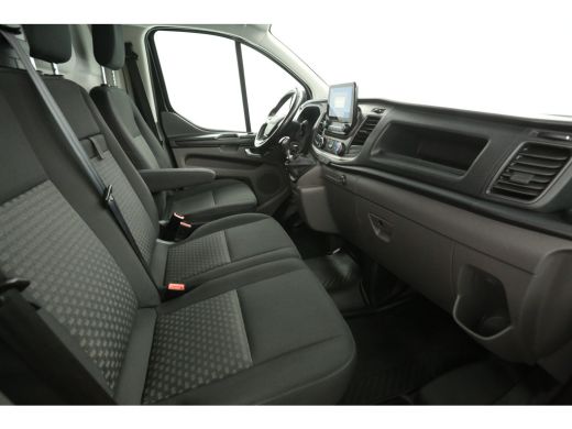 Ford Transit Custom 300 2.0 TDCI L2H1 Airco Camera Carplay Cruise LED Navi PDC 3 Persoons Trekhaak ActivLease financial lease